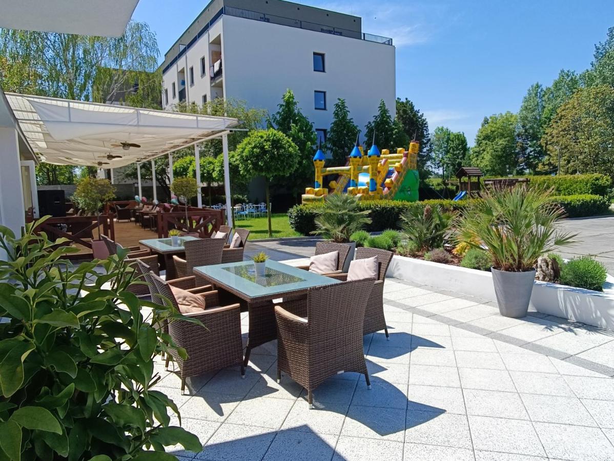 Hotel Korekt Piest'any Exteriér fotografie